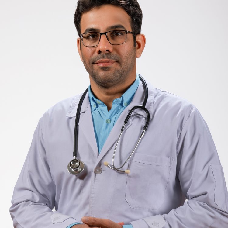 دکتر حسن کیانی طب سنتی